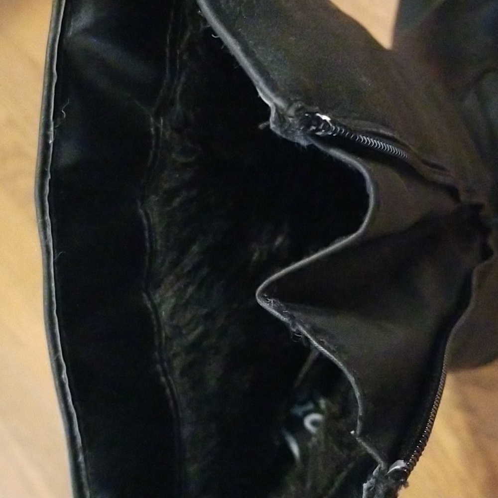 Totes Waterproof Black Boots Size 7.5 - Picture 4 of 7